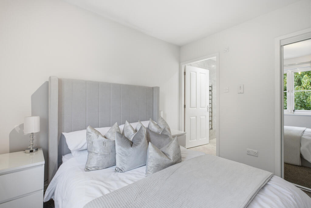 Apartment in Paisley - More