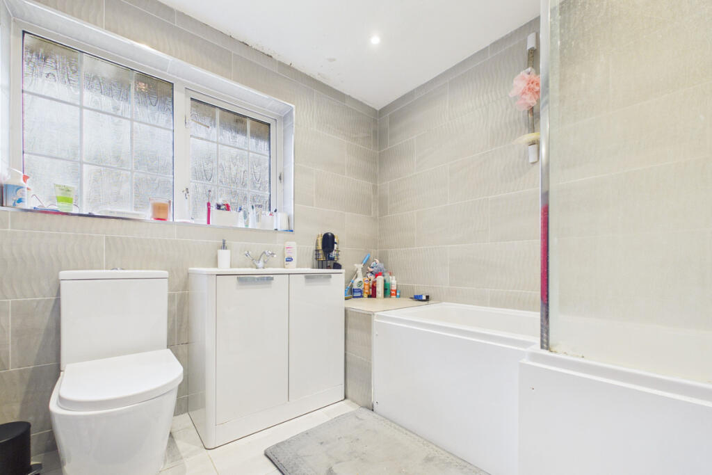 House in Dacorum, Highfield - More
