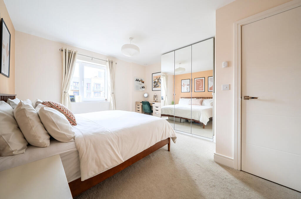 Apartment in Southampton - More