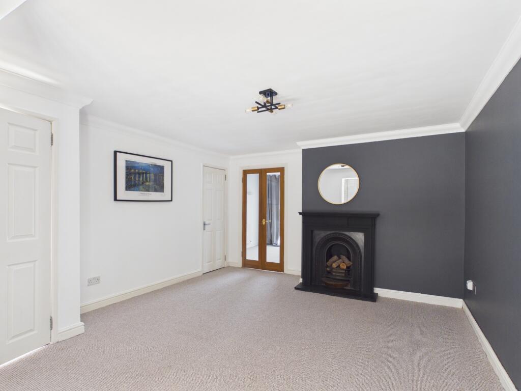 Gladstone Close, Chellaston photo 4