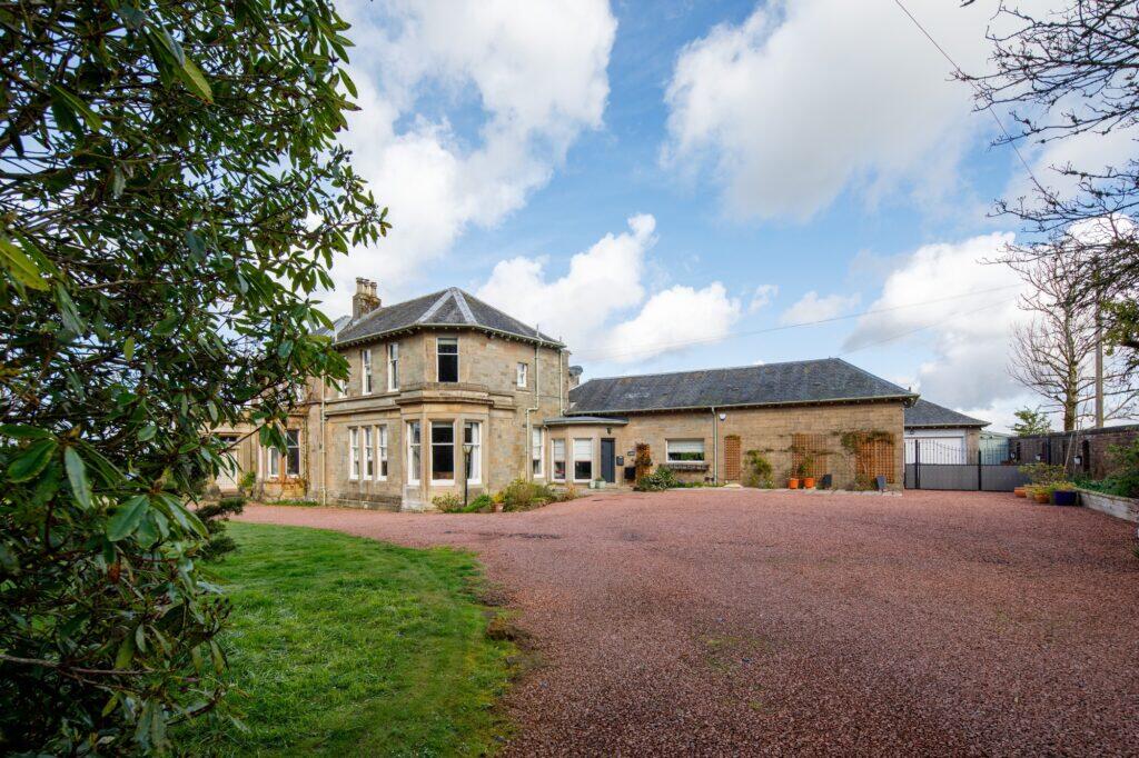 3-bed house on East Birkwood, Waterfoot Road, Thorntonhall, £675,000