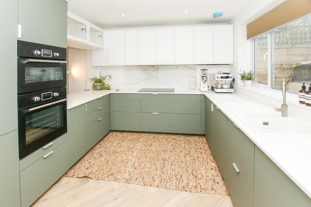 House in Bath - View 4