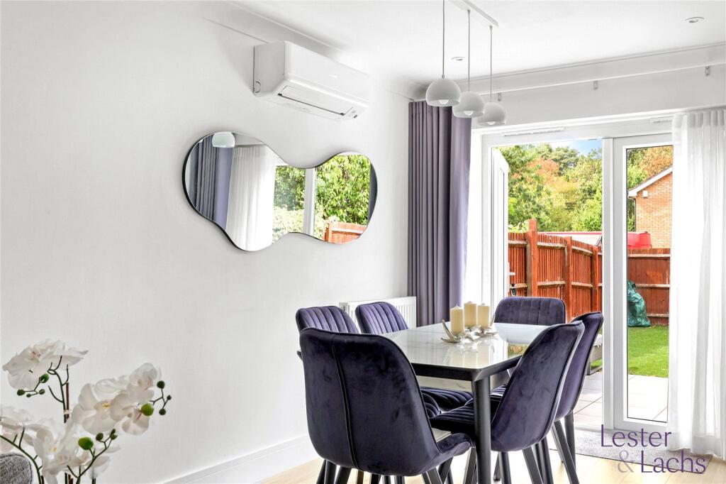 House in London - View 5