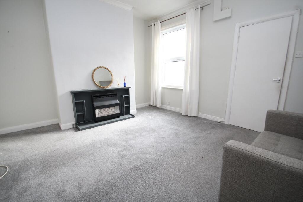 Apartment in Leeds, Gledhow Park, Chapel Allerton - View 3