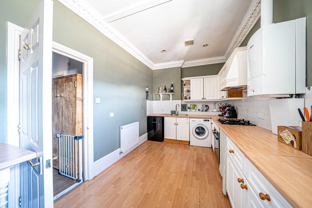 Apartment in Salisbury - View 5