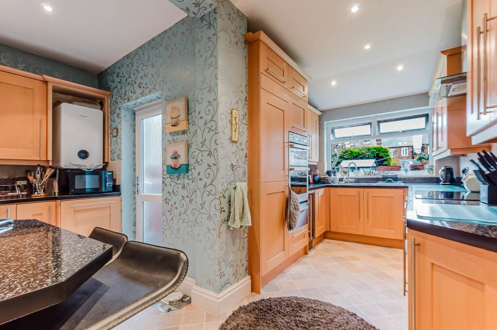 Lonsdale Avenue, Davyhulme, Manchester, M41 – pohled 2