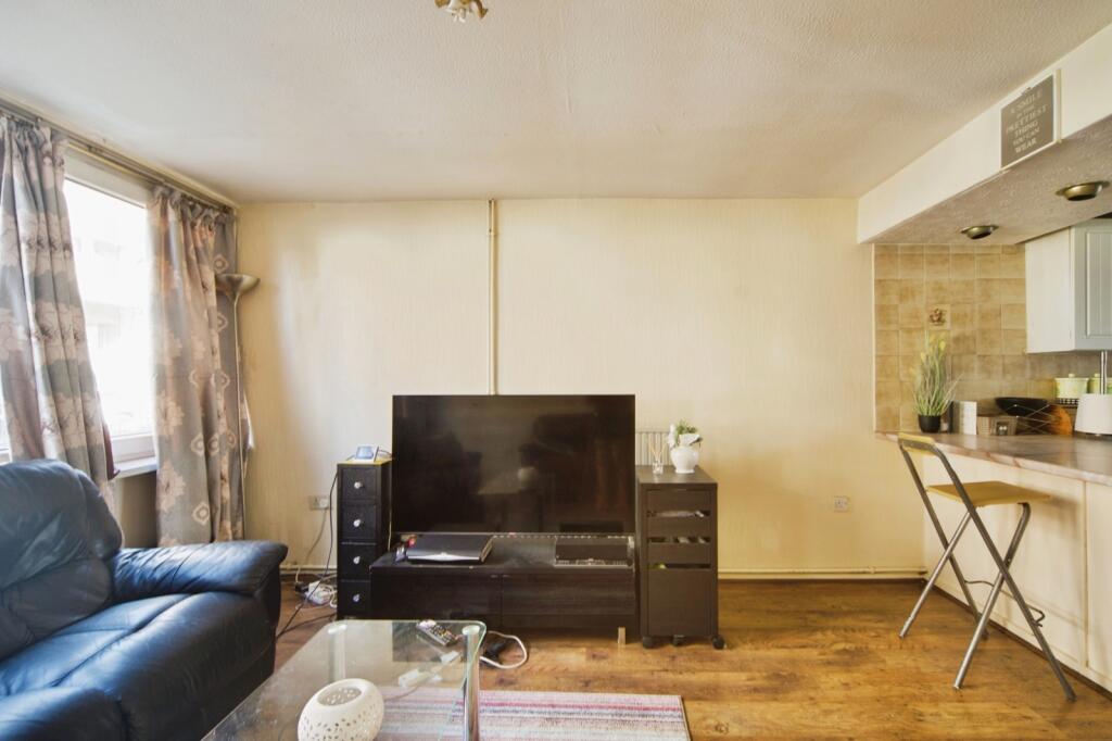 Apartment in London - View 5