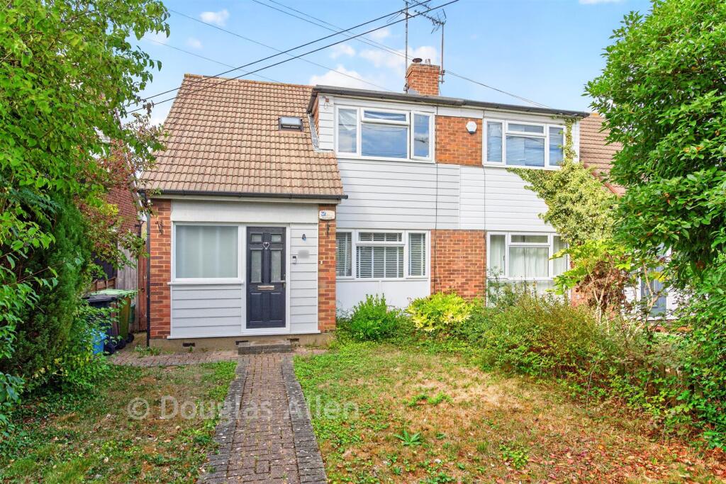 Main image of property: London Road, Wickford, Essex