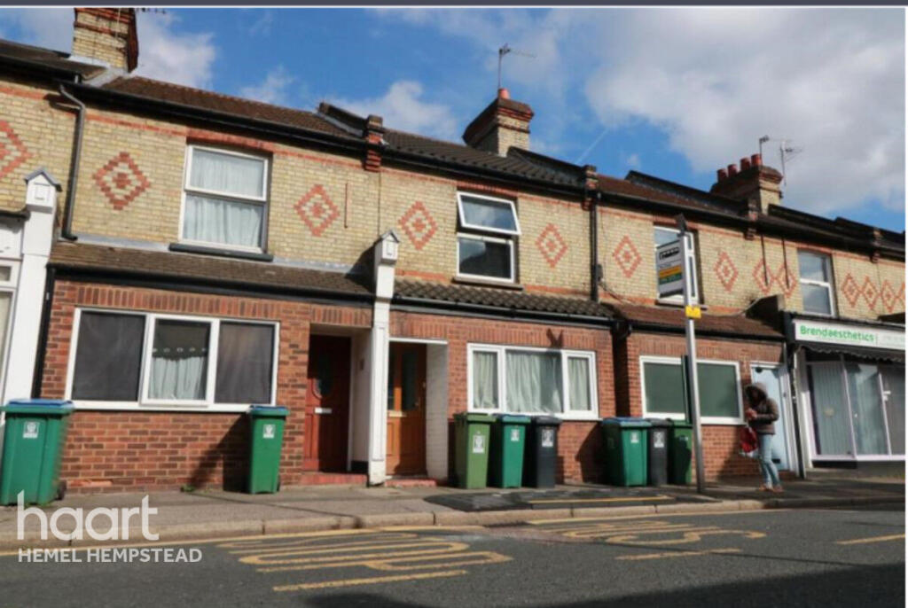 Main image of property: Leavesden Road, Watford