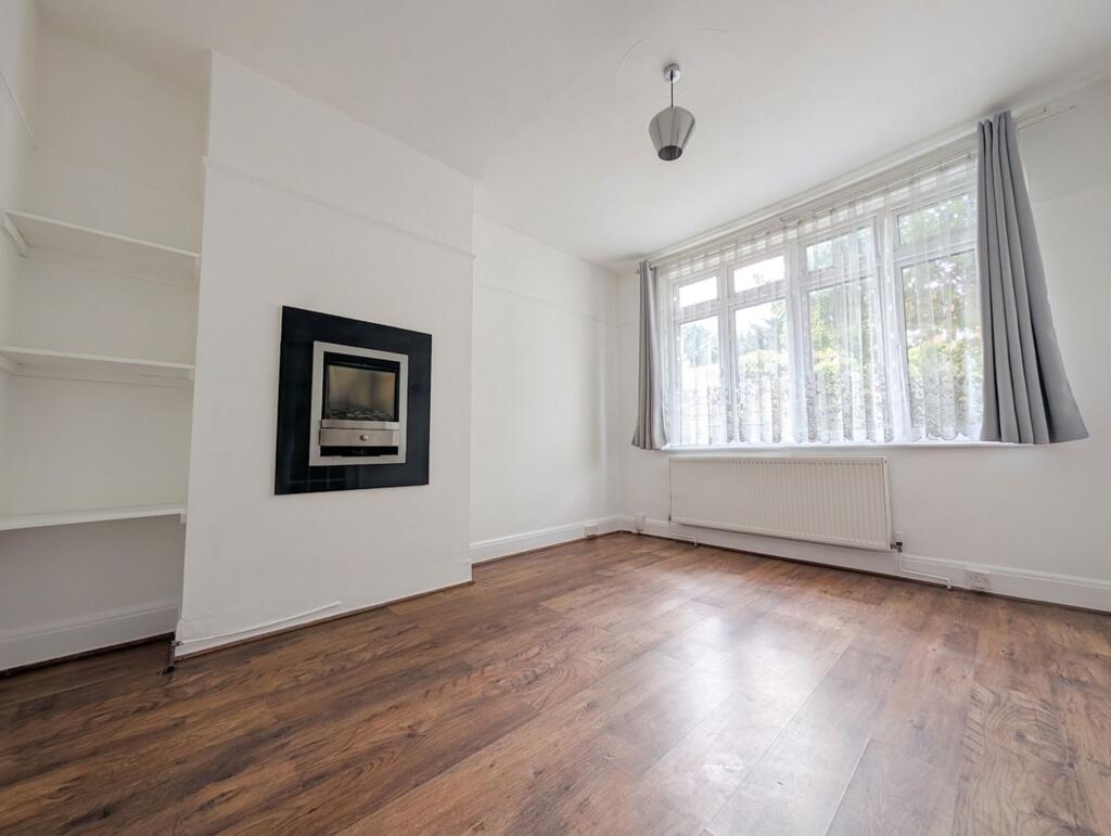 House in Southampton - View 4