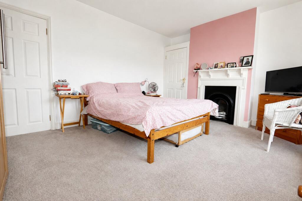 House in Kettering, Avondale - View 4