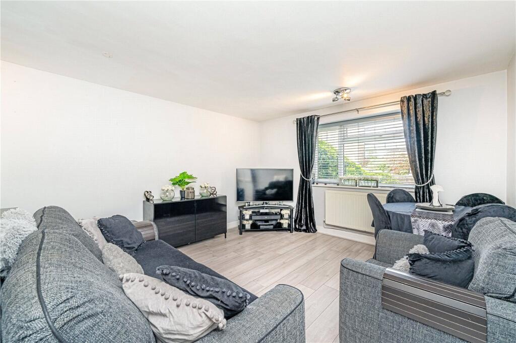 Rushbury Court, 125 Station Road, Hampton, TW12 photo 2
