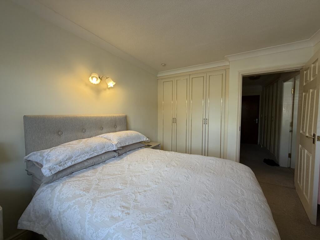Apartment in Leeds - More