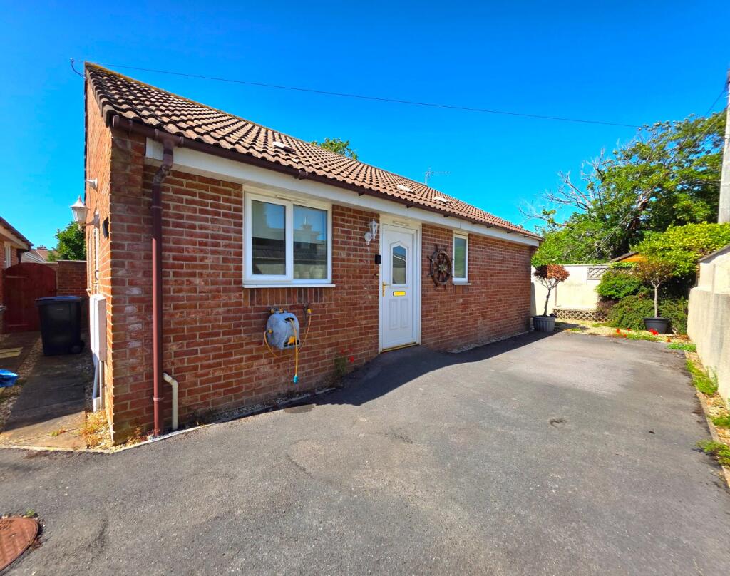 Main image of property: Berrow Road, Burnham-on-Sea, Somerset, TA8