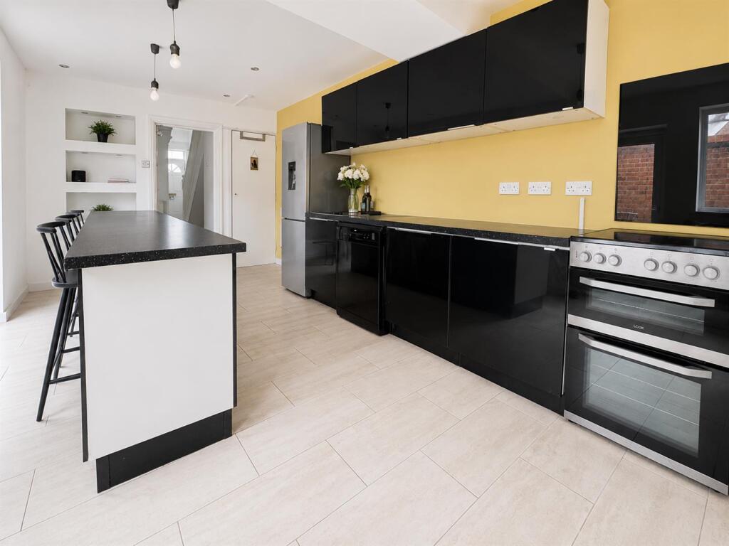 House in Cardiff, Adamsdown - View 4