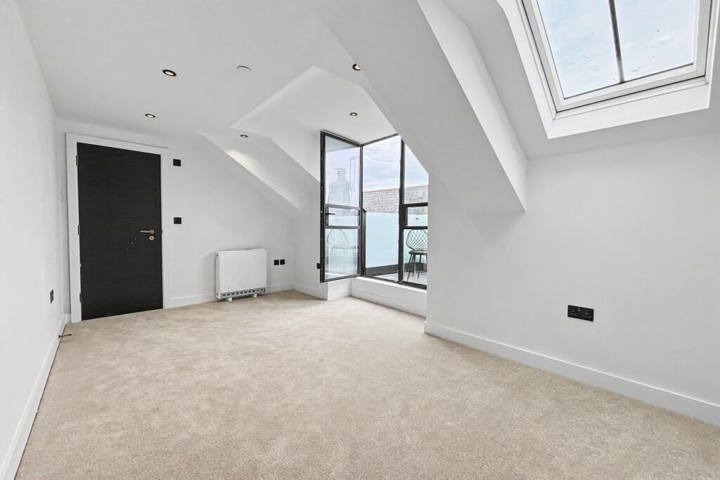 Apartment in Dorchester - View 4