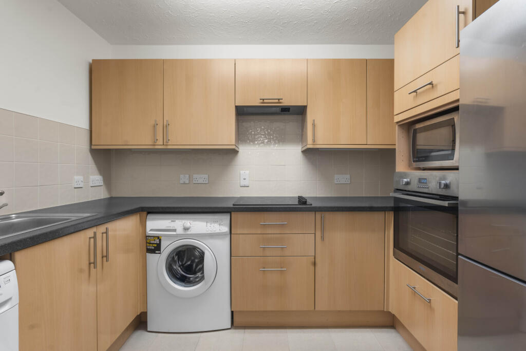 Windhill, Bishop's Stortford, Hertfordshire, CM23 photo 4