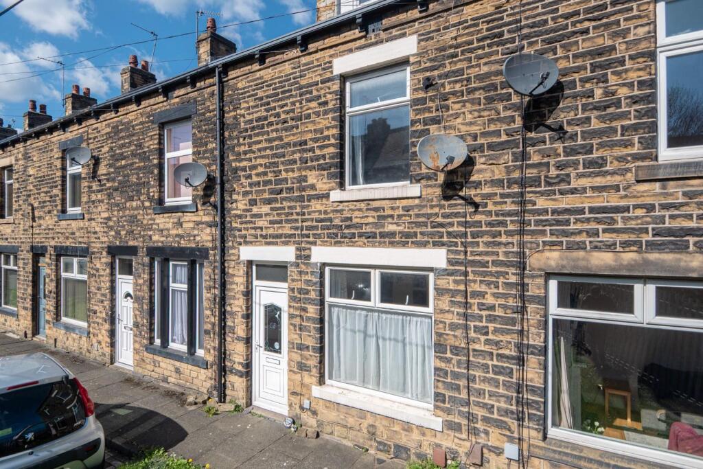 Main image of property: Oakroyd Terrace, Stanningley, Pudsey, LS28