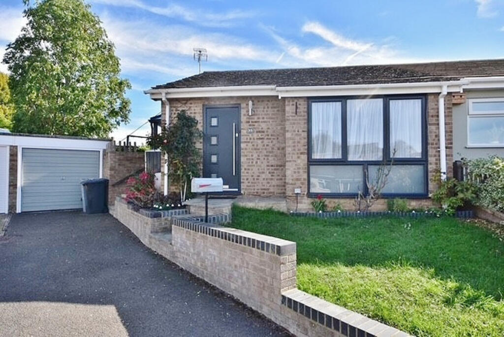 Main image of property: Quarry Road, Witney, OX28