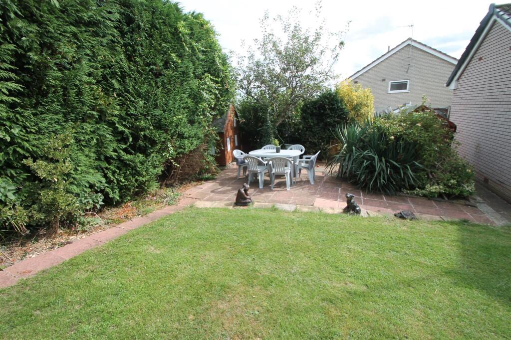 Additional image 26 of Hopwood Close, Halesowen