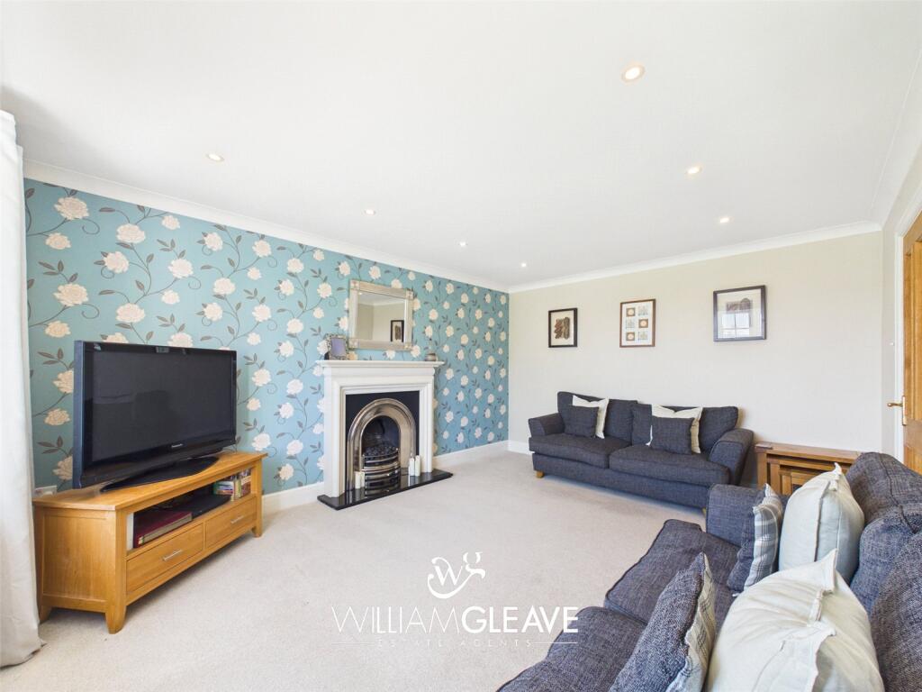 Bryn Yr Ysgol, Ffordd Y Llan, Treuddyn, Mold, CH7 - More