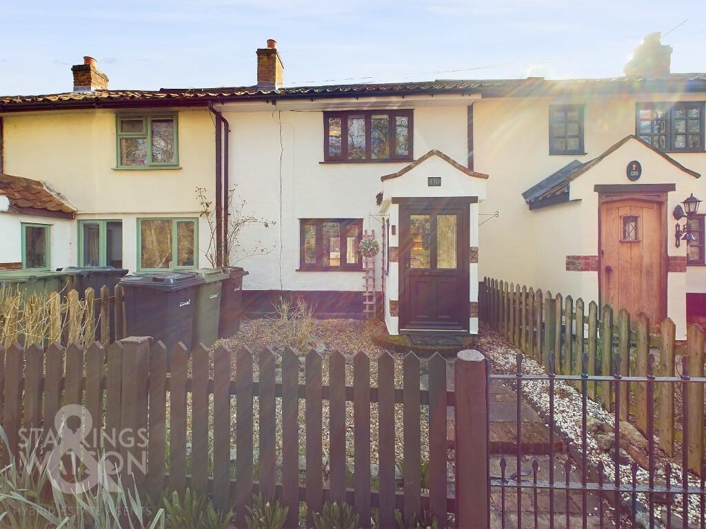 Main image of property: 130 Norwich Road, Tacolneston, Norwich, Norfolk NR16 1AL