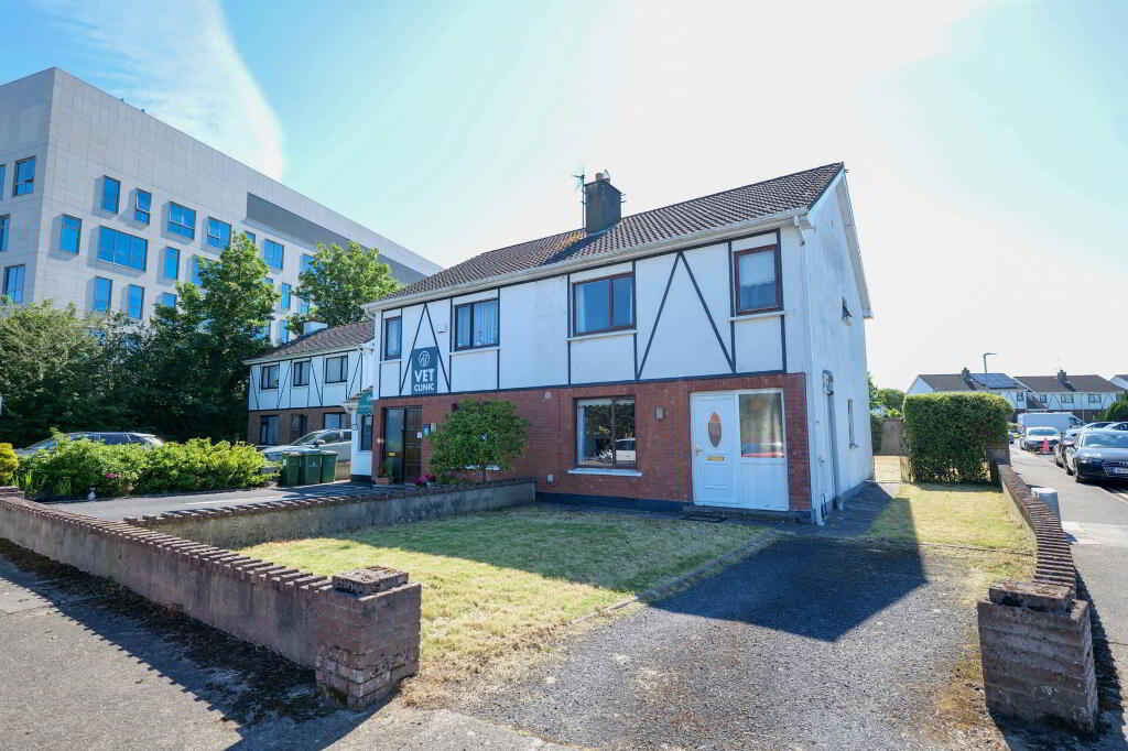 Main image of property: 30 Oakvale Drive, Dooradoyle