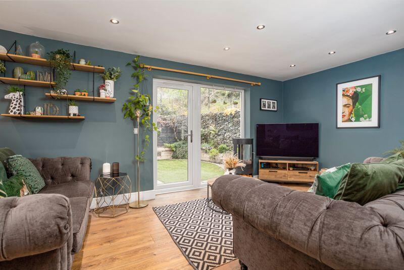 7 Vale Court, Mill Fold Way, Ripponden photo 2