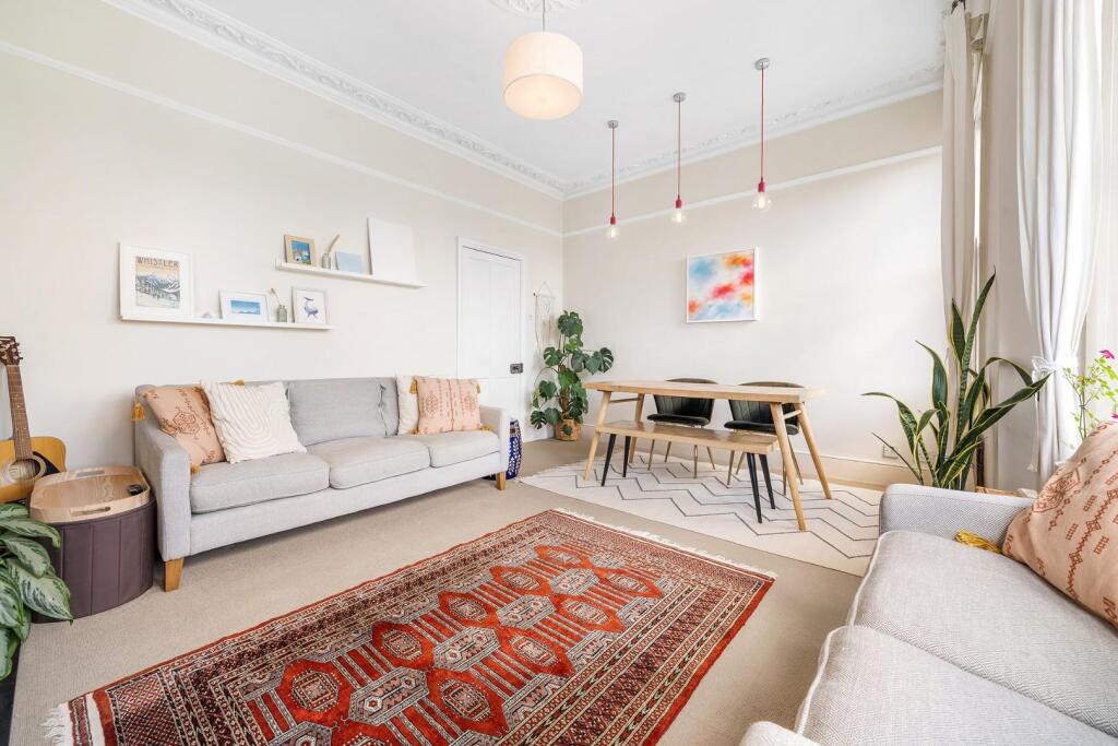 Apartment in London - View 5