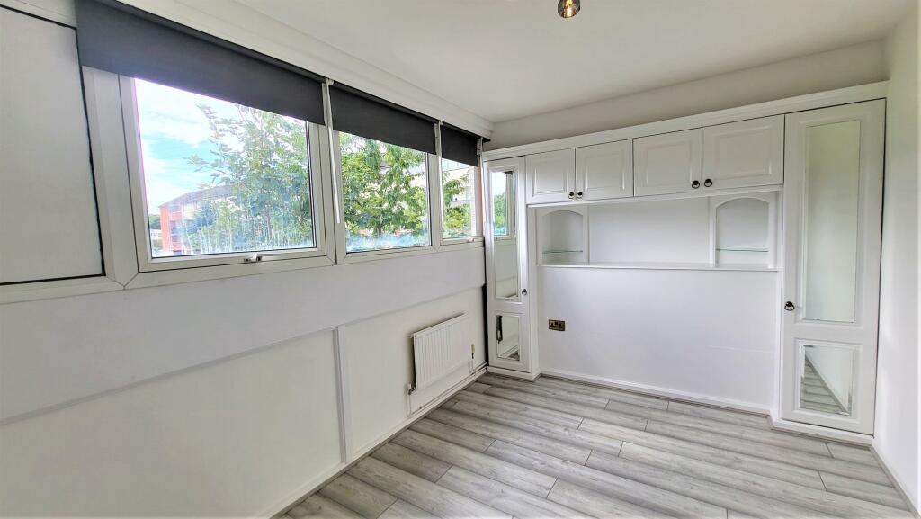 Apartment in Mitcham, Merton - View 5