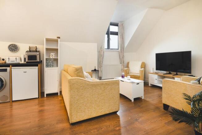 Example Apartment ¿ Living Area