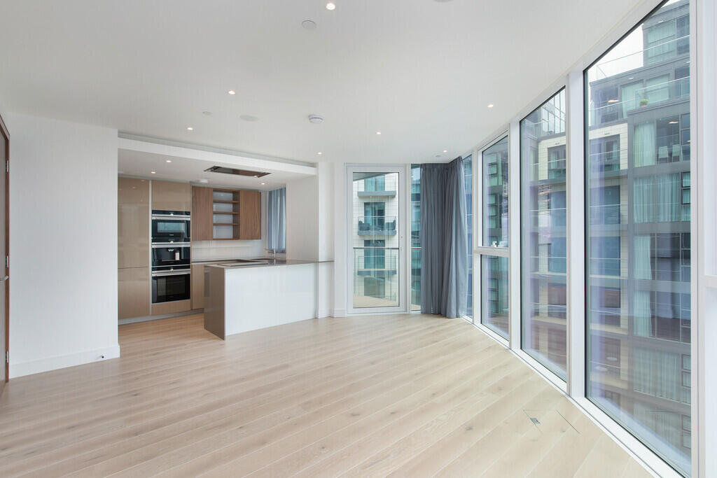 Apartment in London - More