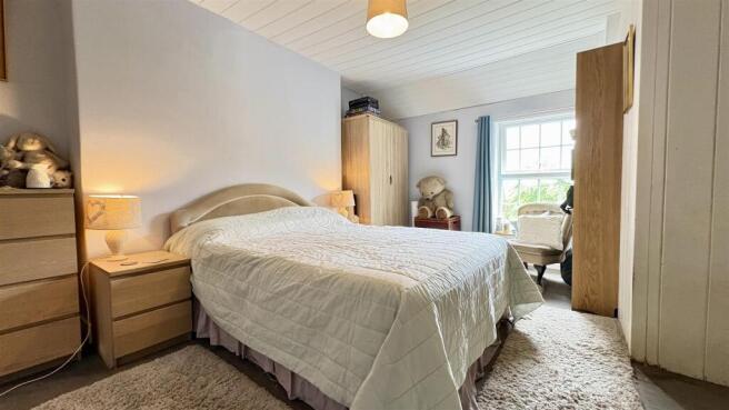 Double Bedroom 1
