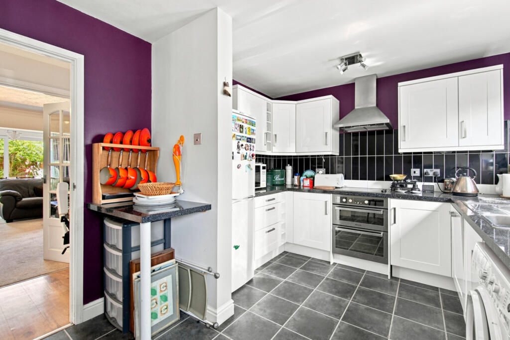 House in East Hertfordshire, Thorley Park, Bishop's Stortford - View 5