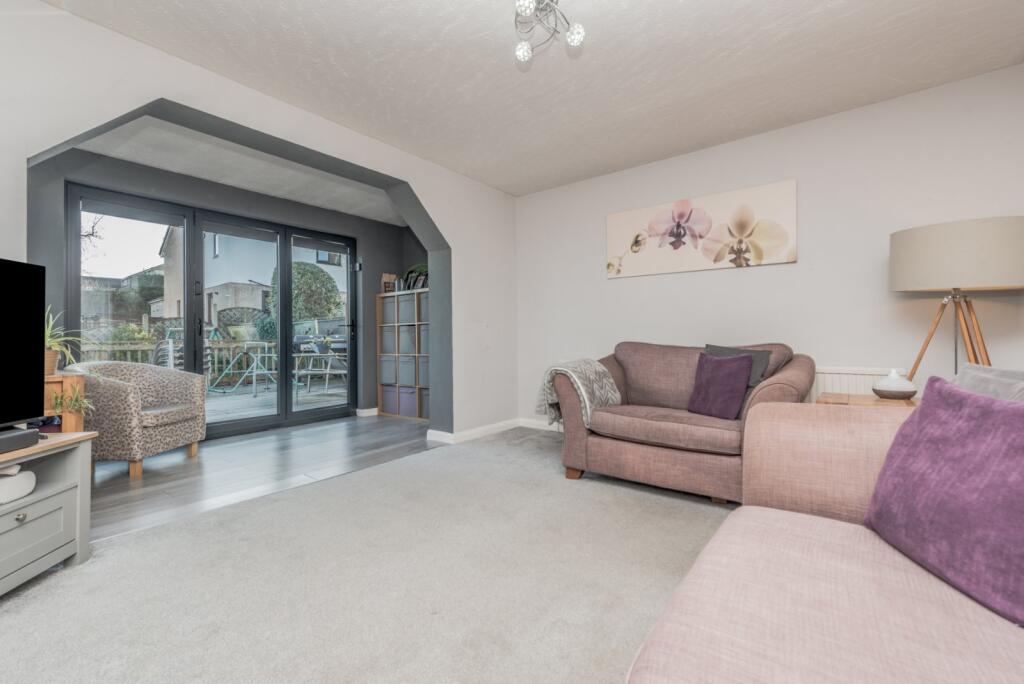 Wendron Way, Idle, Bradford, BD10 photo 2