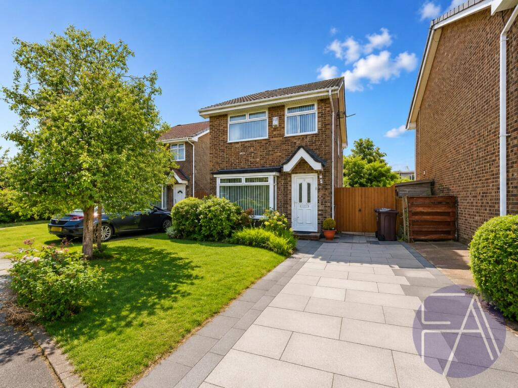 2-bed detached on Edenfield Close, Southport, Merseyside, PR8 6LL, £200,000