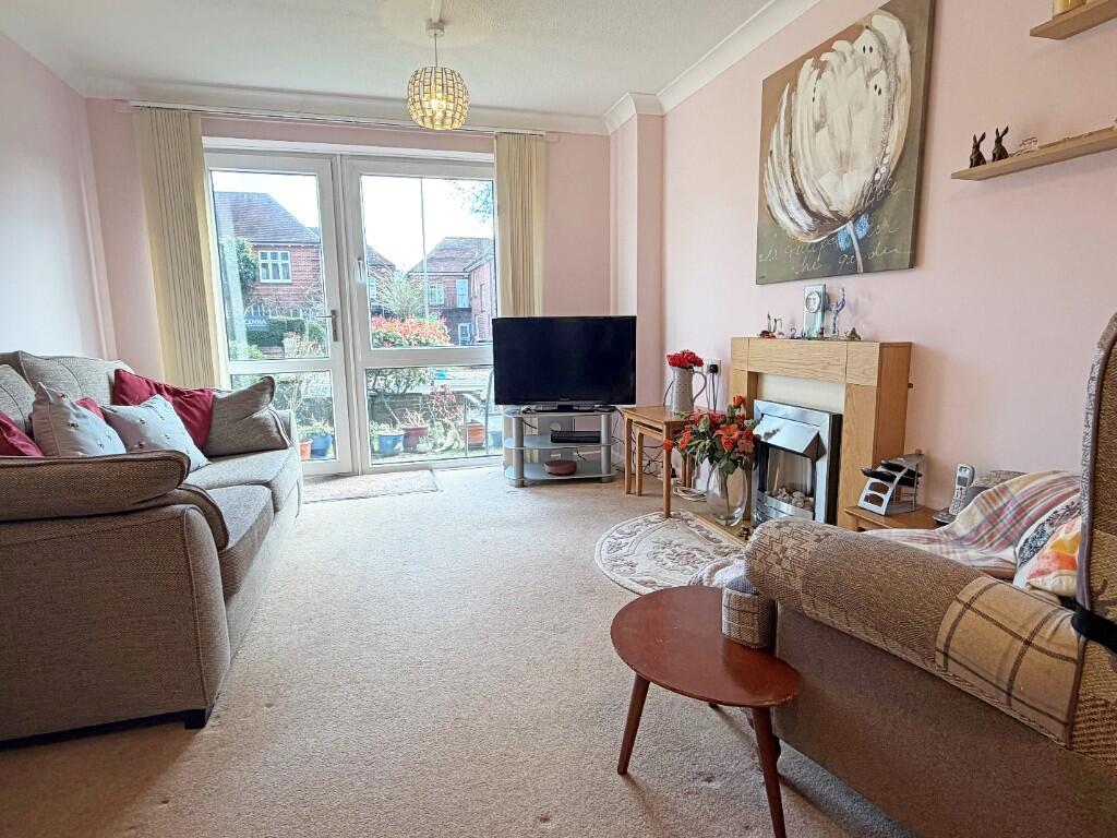Apartment in Hove, Brighton and Hove - View 3