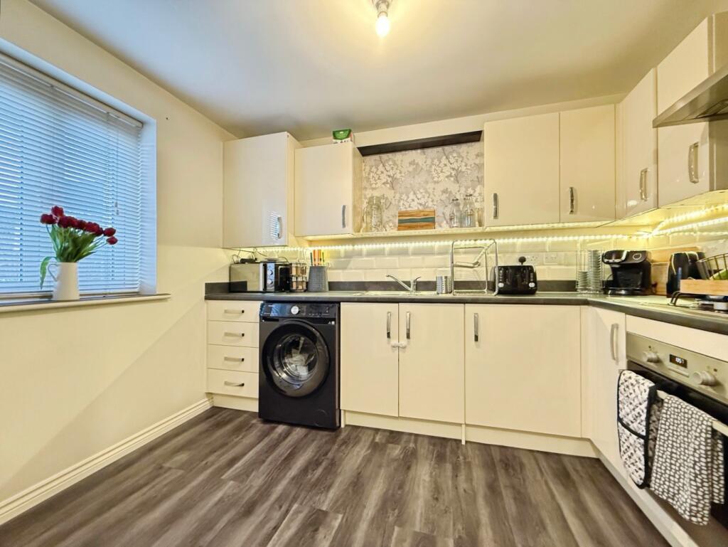 House in Llanelli - View 5