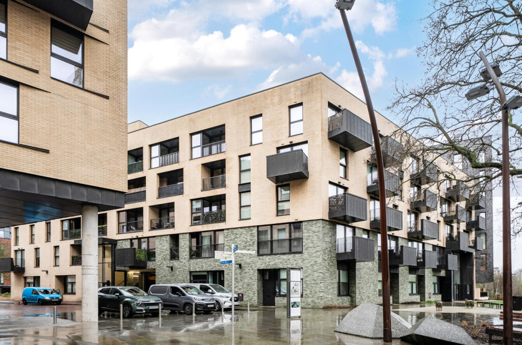 Apartment in Chelmsford - View 2