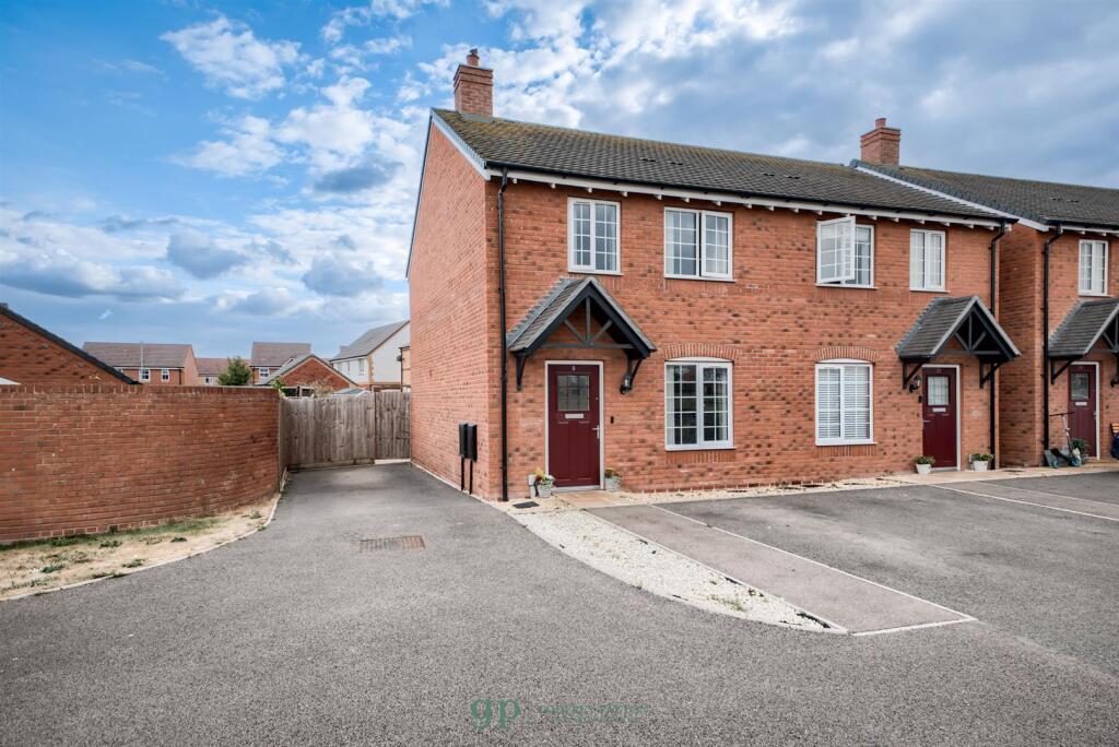 Main image of property: Barracuda Rise, Southam, CV47 1AU