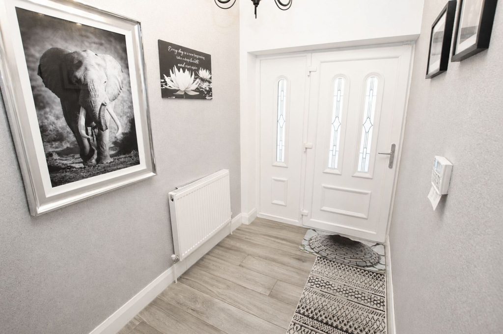 House in Oldham - View 5