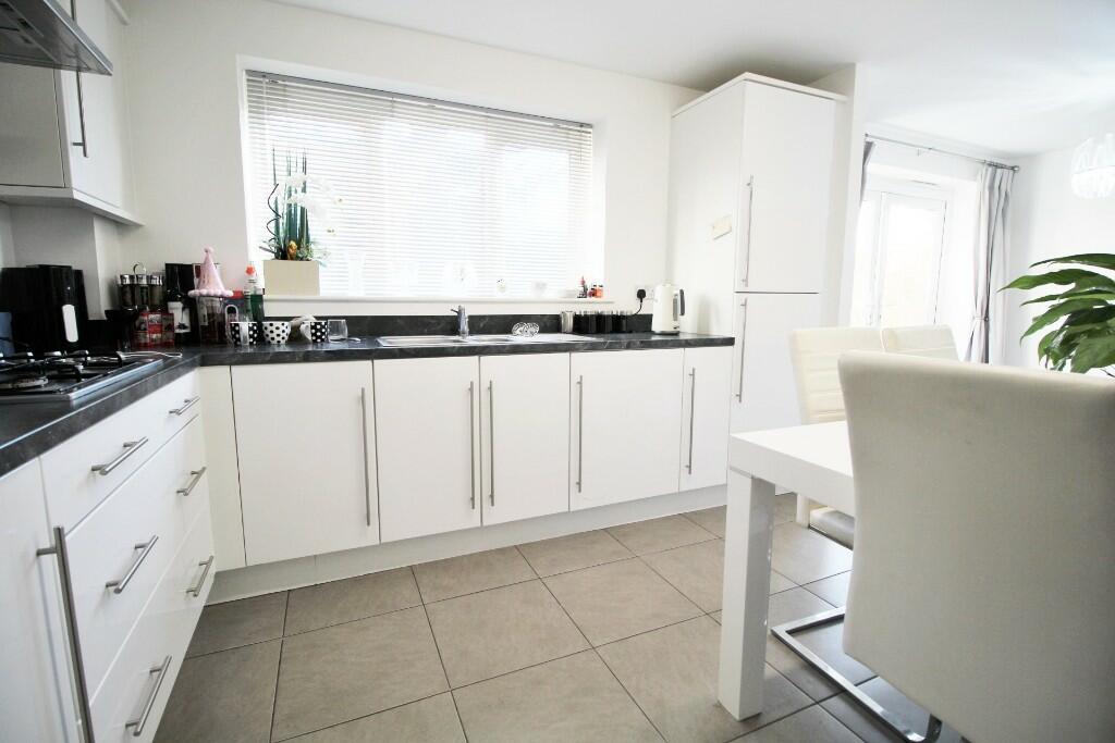 St. Thomas More Drive, Southport, Merseyside, PR8 photo 2