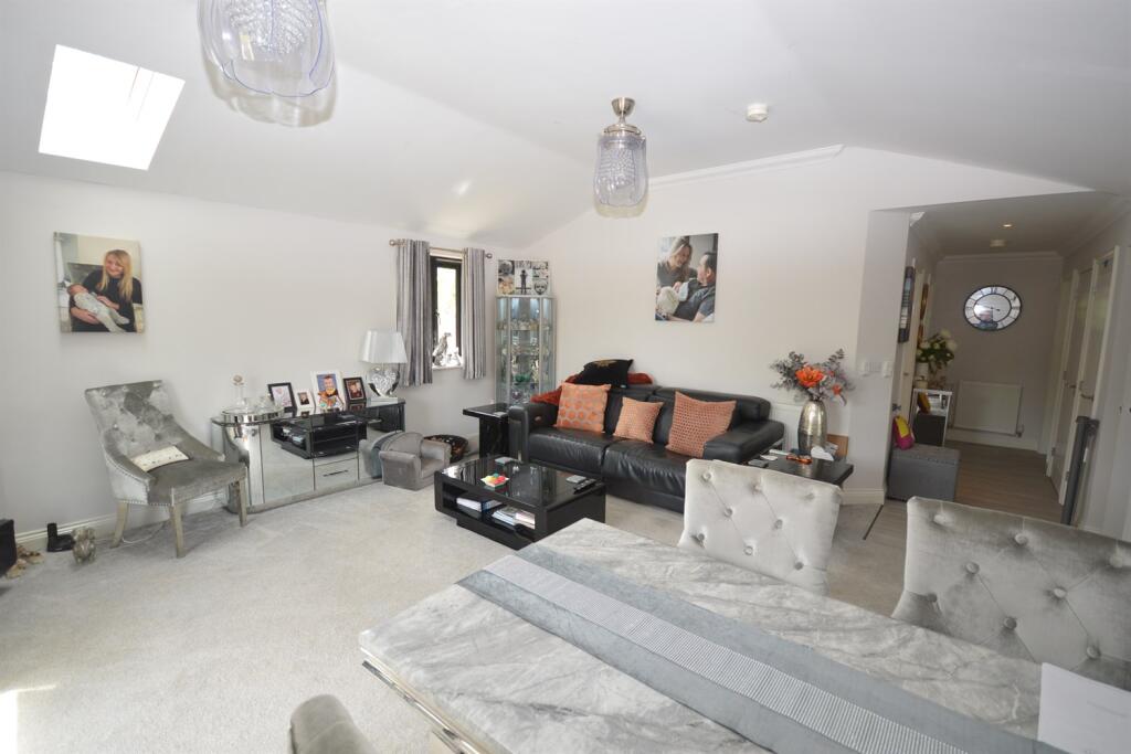 House in Braintree, Wethersfield - View 5