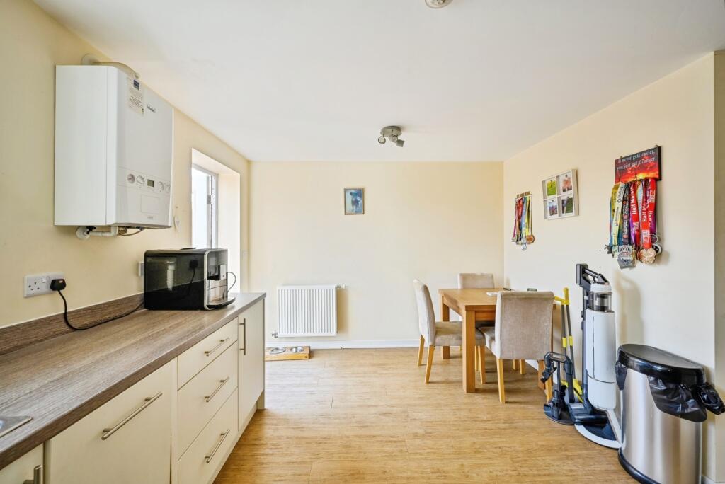 House in Stafford, Doxey - View 6