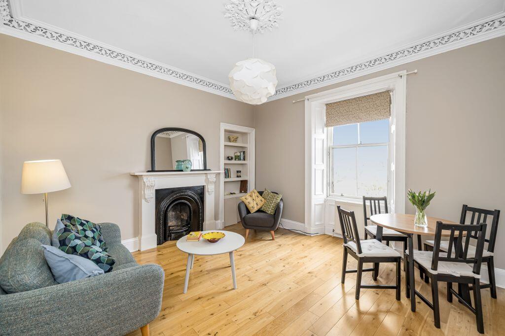 Main image of property: 85/9 Henderson Row, New Town, Edinburgh, EH3 5BE