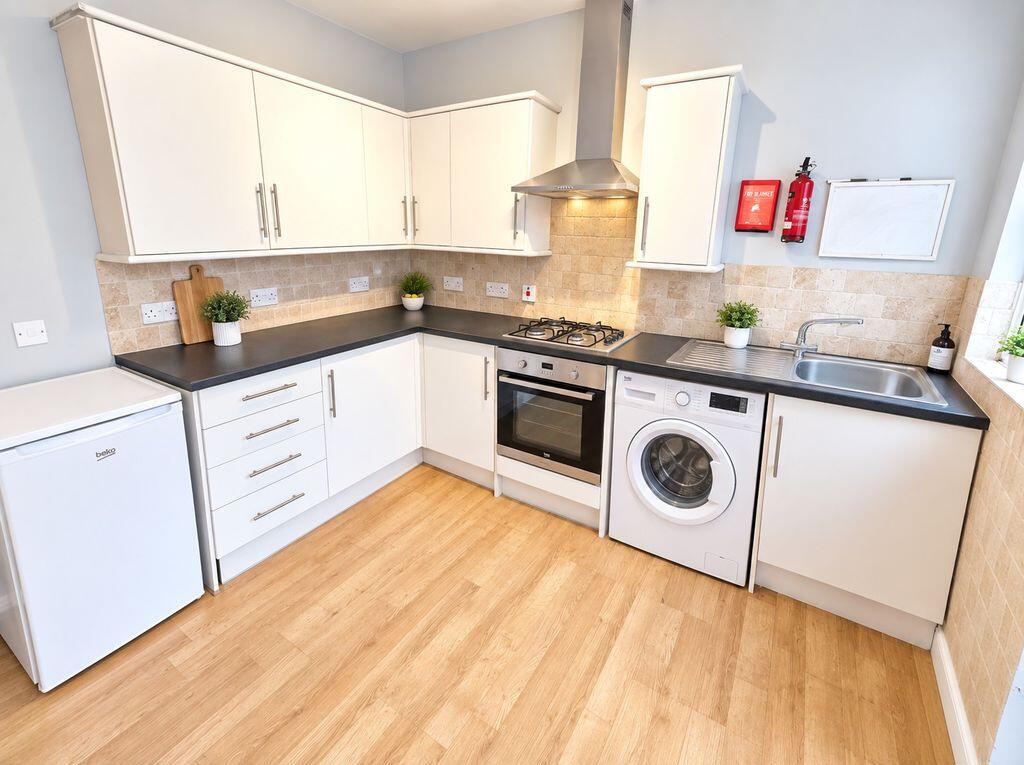 Apartment in Bristol - View 2