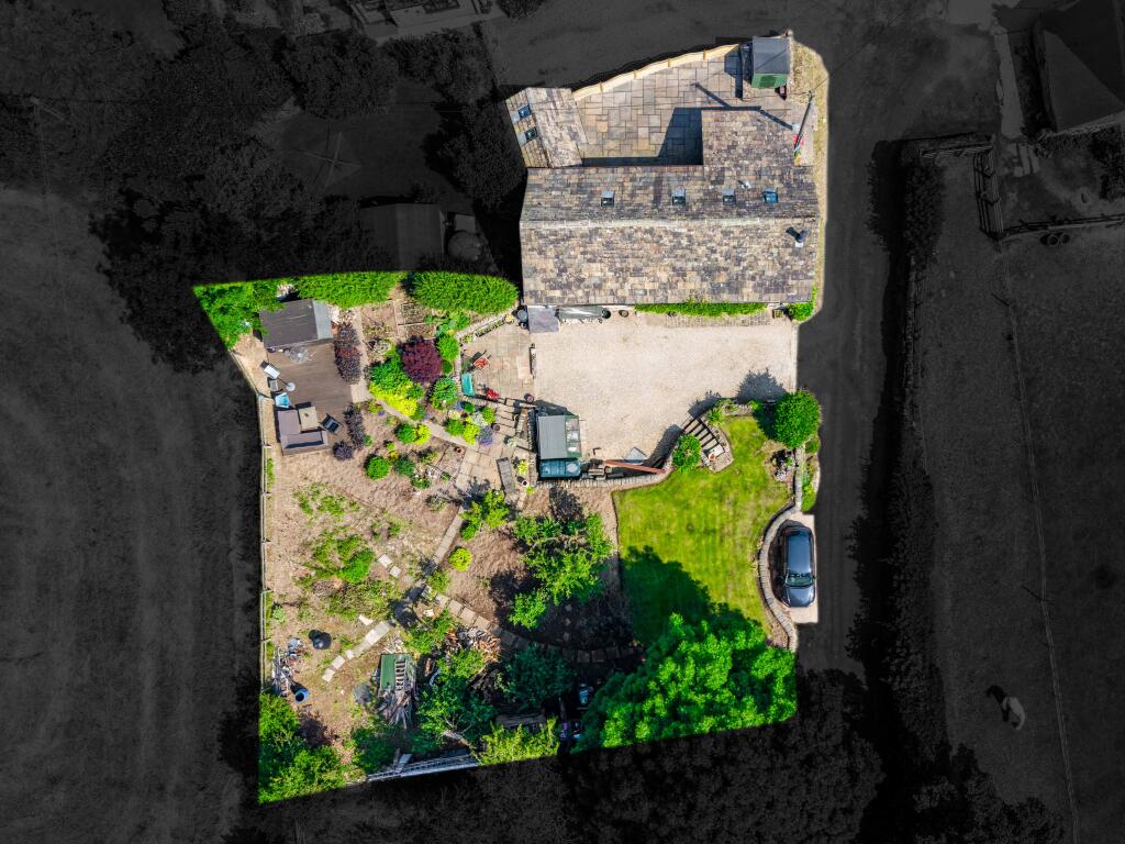 House in North East Derbyshire, Holymoorside and Walton