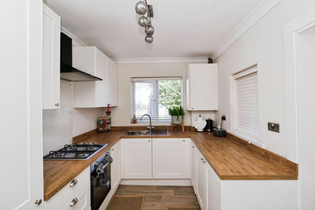 House in Dover - View 2