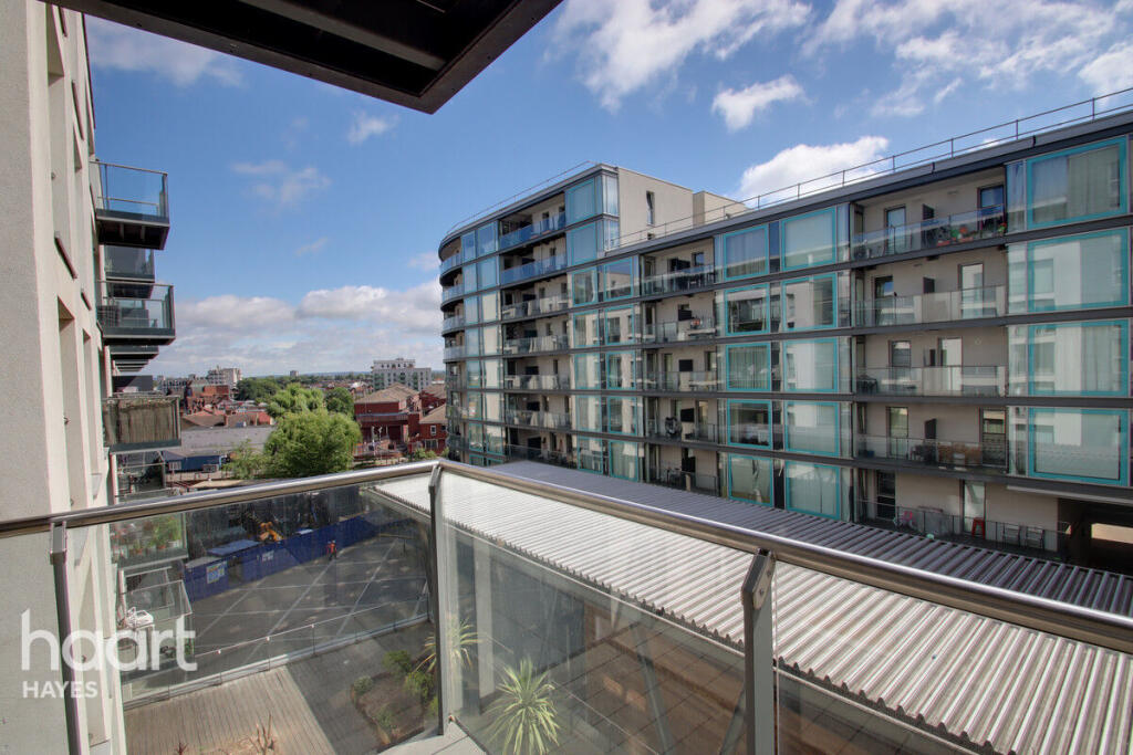 Main image of property: Station Approach, HAYES
