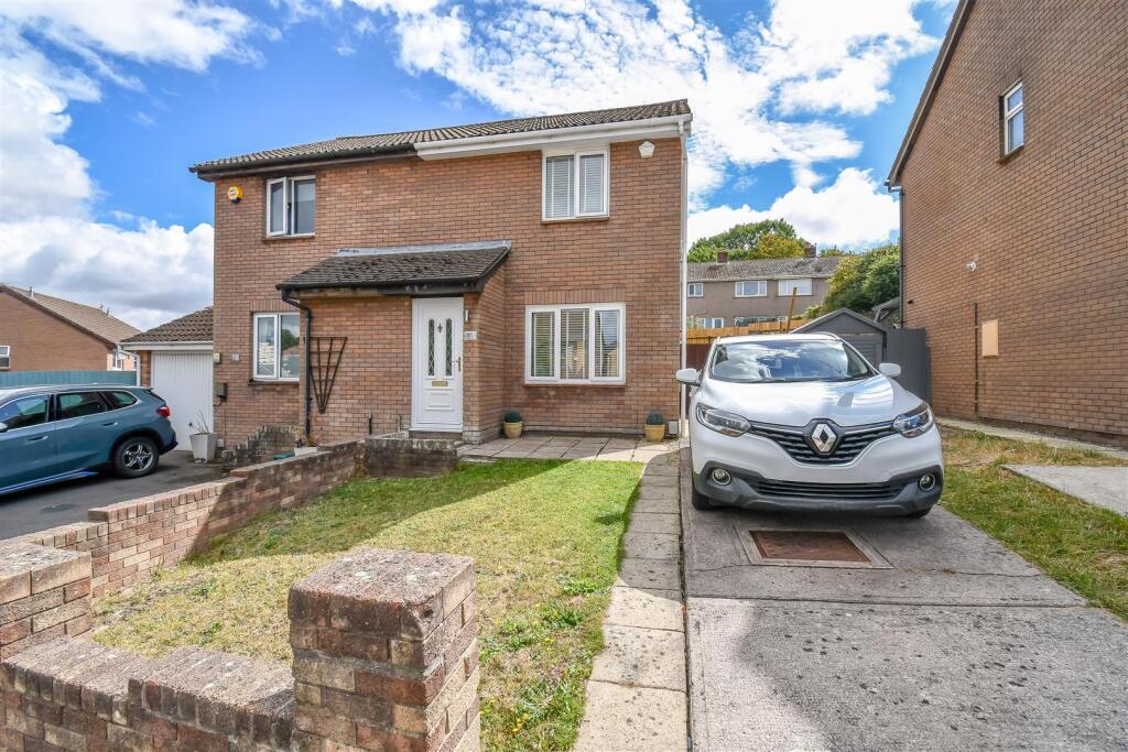 3-bed semi-detached on Lydstep Road, Barry, £215,000